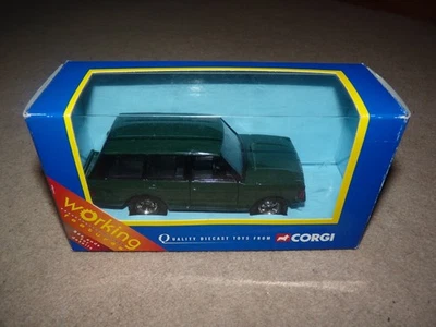 Corgi TY82802 Range Rover in Green - Boxed - Image 1 of 4