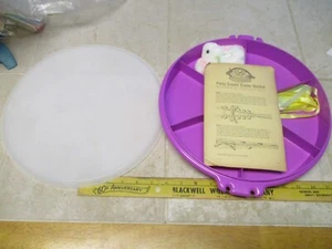 VINTAGE Tupperware 12" Round 405-1 Pie Veggie Carrier Snack Keeper Easter Basket - Picture 1 of 3
