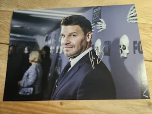 DAVID BOREANAZ signed Foto ca. 20x28  (3071) + COA - Picture 1 of 2