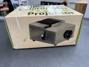 Boots Colour master Slide Projector For 2”x2” Colour Slides - Picture 1 of 4