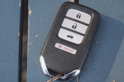 OEM Honda Smart Keyless Entry Remote Key Fob - Image 1 of 2