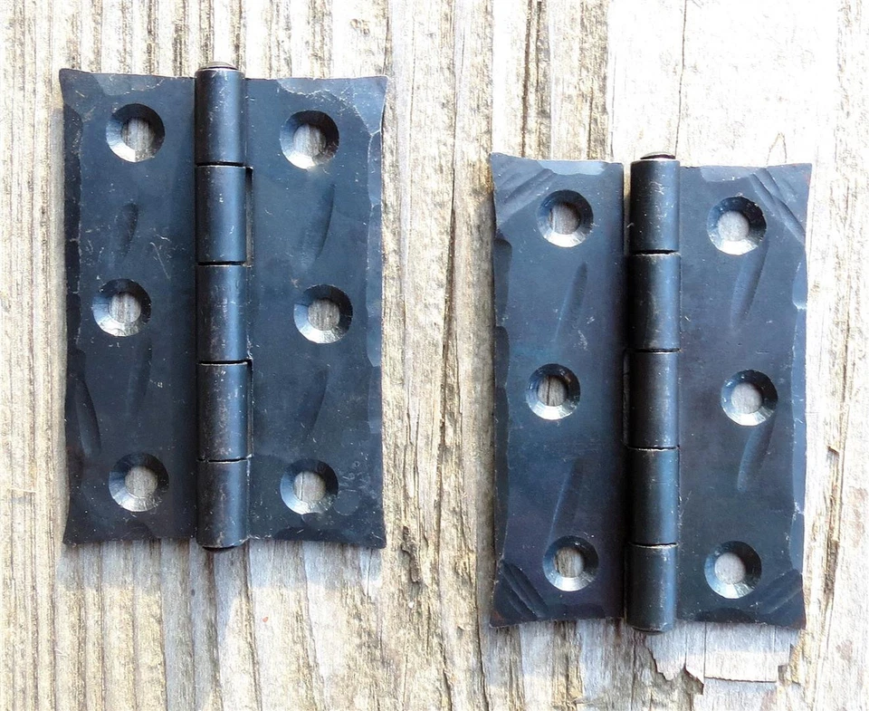 Dobradiças de porta 4 bumbum marteladas à mão 2,5" ferro forjado antigo armário caixa - Imagem 1 de 4