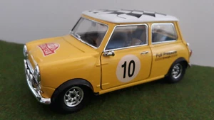MINI COOPER S 1964 # 10 RACING o 1/16 no 1/18 SOLIDO CLUB 9001 voiture miniature - Foto 1 di 8