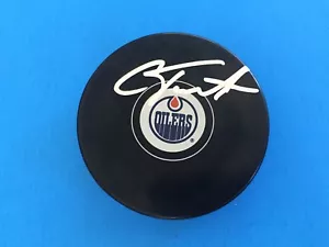 Cam Talbot Oilers Signed Auto Puck w/ Holder Auto - Picture 1 of 1