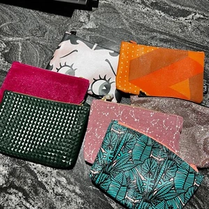 Bolso de Maquillaje Cosmético Ipsy Varios Estilos Nuevo Betty Boop Naranja Turquesa Verde Etc - Imagen 1 de 15