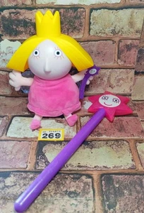 Ben & Holly's Little Kingdom Talking Hard Head Holly Plush & Wand Toy Y269 - Picture 1 of 6