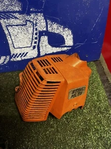 Stihl Fs80 Fs85 Km85 Hl 75 Km85 Petrol Strimmer Trimmer Engine Cover - Picture 1 of 4