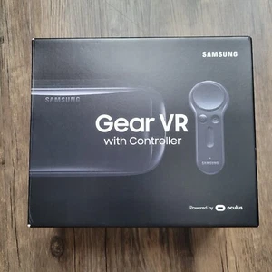 Samsung Gear VR SM-R324 With Controller - Complete - Powered by oculus - Picture 1 of 6