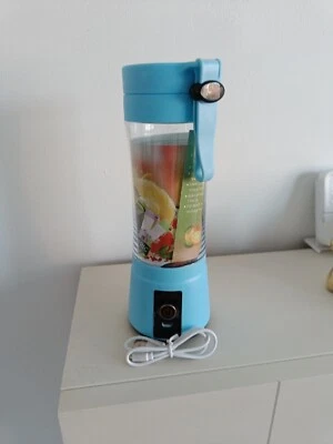 Electric Juice Maker Mixer Rechargeable USB Juicer Fruit Blender Shaker Bottle - Image 1 of 4