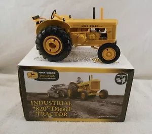John Deere Industrial 820 Diesel Traktor (50th Anniversary) Neu & sehr selten - Bild 1 von 10