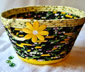 Summer Picnic Basket, Fruit Bowl, Napkin Holder Handmade by Wexford Treasures - Picture 1 of 9