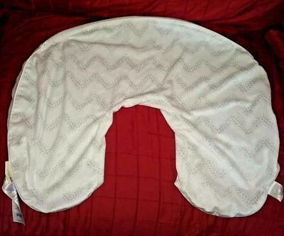 Pottery Barn Kids 雪佛龙波普盖哺乳母乳喂养枕头仅盖  — 第 1/4 张图片