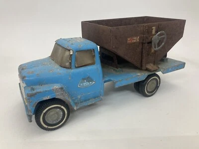 Camión de colección Ertl IH International Harvester Loadstar alimentado por gravedad granero encontrar Foto 1 de 4