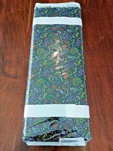 Camelot Fabrics ~ HARRY POTTER ARTIFACTS TOSS ~ 15 YARD BOLT - Picture 1 of 5