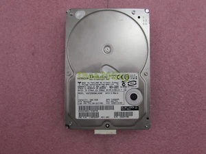 Hitachi HDS725050KLA360 Deskstar E7K500 500 GB 7200 RPM SATA disco rigido PN 0A32238 - Foto 1 di 6