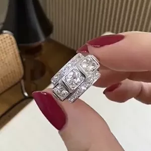 1 TCW Round Cut Moissanite Unique Style Engagement Ring In 14K White Gold Plated - Picture 1 of 20