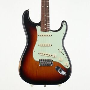 Fender Road Worn 60s Stratocaster 3 Color Sunburst