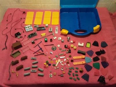 LEGO Minifigura Accesorios Paquete LOTE Armas Pistolas Espadas Herramientas Cámara muchos más Foto 1 de 4