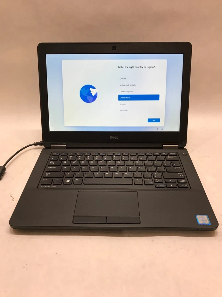 Dell Latitude E5270 12" Intel Core i5 8GB RAM 128GB SSD WIN 11 SIN BATERÍA LEER - DW Foto 1 de 4