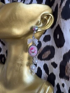 Pendientes Tarina Tarantino Cabeza Rosa Vintage Hello Kitty Novia Camafeo Novia Perla - Imagen 1 de 4