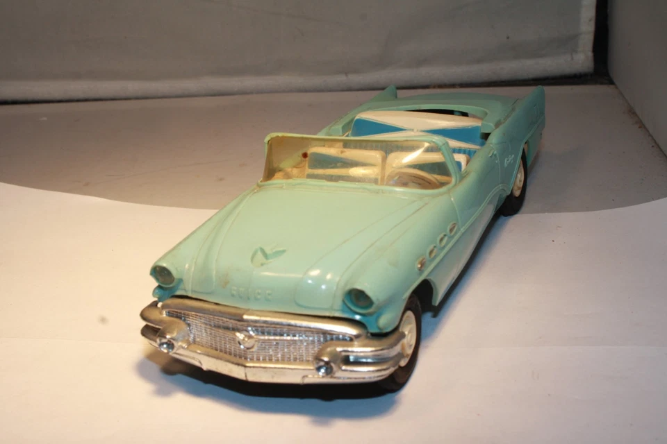 1956 Buick Century Convertible Promo 1/25 Scale Parts Model Car AMT Made in USA - Image 1 of 4