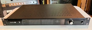 Universal Audio Apollo 16 interface with UAD core Powered Plugins - Picture 1 of 4