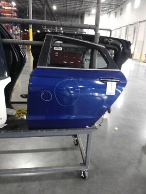 2015 Ford Fusion Left Door Blue 126k Mi OEM Used NJ25-17423-437112 — 第 1/2 张图片