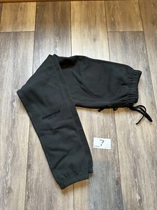 Fear of God FOG Essentials Sweatpants Black FW22 Size XL *Authentic* - Picture 1 of 5