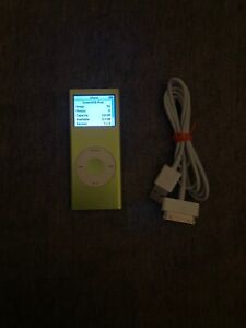 Apple iPod nano 2nd Generation Green (4 GB)