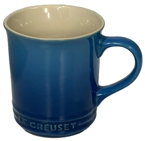 Le Creuset Stoneware Coffee Tea Mug 14oz Ombré Chambray Blue Embossed Discount - Picture 1 of 15
