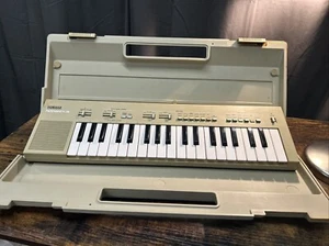 YAMAHA Porter Sound PS-300 Keyboard Released in 1982 RARE With case used - Picture 1 of 5