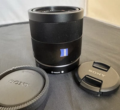 Lente Sony Zeiss Sonnar T* FE 55 mm F1,8 ZA Foto 1 de 4