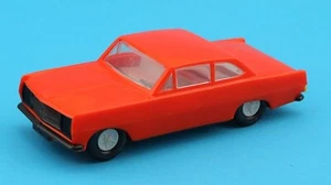 Plasticart Opel Rekord Coupe grün Friktionsantrieb DDR - Picture 1 of 2