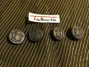 LOTE DE 4 BOTONES DE METAL DE DISEÑO RECUPERADOS TALBOTS #2044 - Imagen 1 de 5