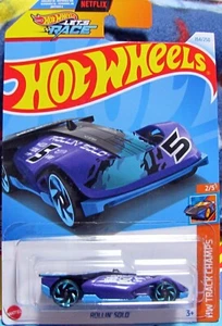 Hot Wheels 2024 Custodia principale J ""Rollin' Solo"" HW Campi pista 2/5 - Foto 1 di 2