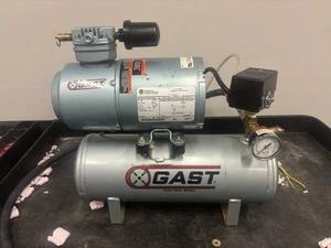 GE Motors M100GX Luftkompressor  - Bild 1 von 7