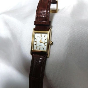Raro Orologio Donna SEIKO Rettangolare Solare Design Elegante Ottime Condizioni - Foto 1 di 6