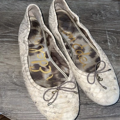 Zapatos planos de ballet Sam Edelman Felicia cómodos lazo cuero serpiente 9,5 M B4 usados en excelente estado Foto 1 de 4