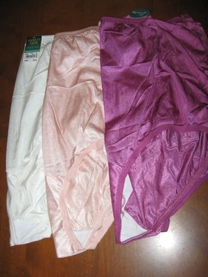 3 Pr. Vanity Fair Perfectly Yours Ravissant Tailored Briefs ~ Size  8XL ~ NWT - Image 1 of 4