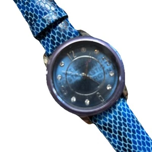 NUEVO Reloj Pulsera Issac Mizrahi Live Cuero Genuino Azul Piel de Serpiente - Imagen 1 de 9