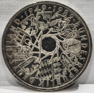 Unc 1989 G Germany 10 Mark .625 Silver Coin 40 Years of Federal Republic # 1451 - Picture 1 of 5