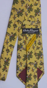 SALVATORE FERRAGAMO ITALIAN SILK NECKTIE, DUCKS & BIRDS PATTERN, YELLOW - Picture 1 of 3
