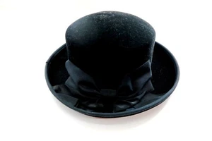 Vintage LIZ CLAIBORNE Ladies Black Hat with Bow 100% Wool - Picture 1 of 7