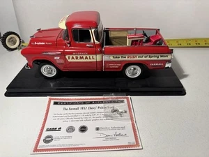 ERTL 1957 FARMALL 560 CHEVY CAMEO PICKUP McCORMICK DEALER TRUCK RARE IH 6 CYL. - Picture 1 of 24