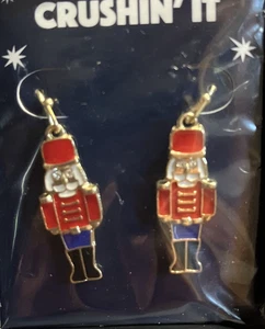 Avon Nutcracker Drop Earrings Holiday Jewelry Christmas New in Box - Picture 1 of 3