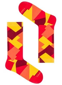 Calcetines rojos Funky para hombre mujer con patrones de algodón orgánico, TakaPara - Imagen 1 de 3