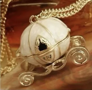 New Lady‘s Disney Queen's Cinderella magic Pumpkin Carriage Locket Necklace - Picture 1 of 1