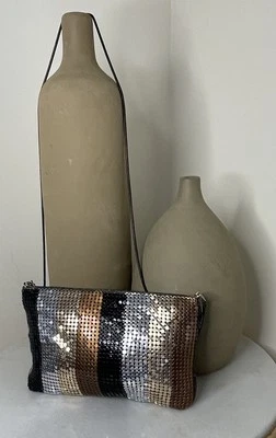 Bandolera de malla Bolso Metal Cadena Correa Disco De colección Años 70 80 Marrón Negro Metálico Foto 1 de 4