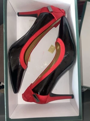 Zapatos de salón J. Renee para mujer talla 9 m negros/rojos clásicos puntiagudos Foto 1 de 4