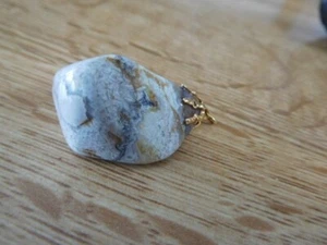 Lovely polished agate pendant - Picture 1 of 4